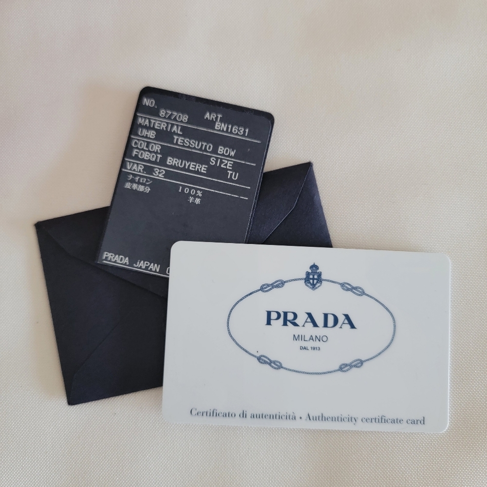 ‼️SOLD‼️ Authentic Prada Pink Bag with Card Certificate - Picture 16 of 17